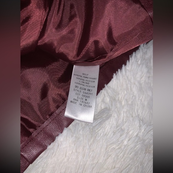 Indigo Rein Juniors Distressed Shorts 3 Mid-High Made w/ Recycling Bottles NWT - Picture 8 of 10